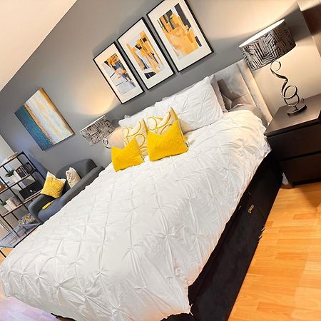 Perfectly Located City Centre Studio Apartment - West One With Free Wifi, Gym Access, Netflix Σέφιλντ Εξωτερικό φωτογραφία