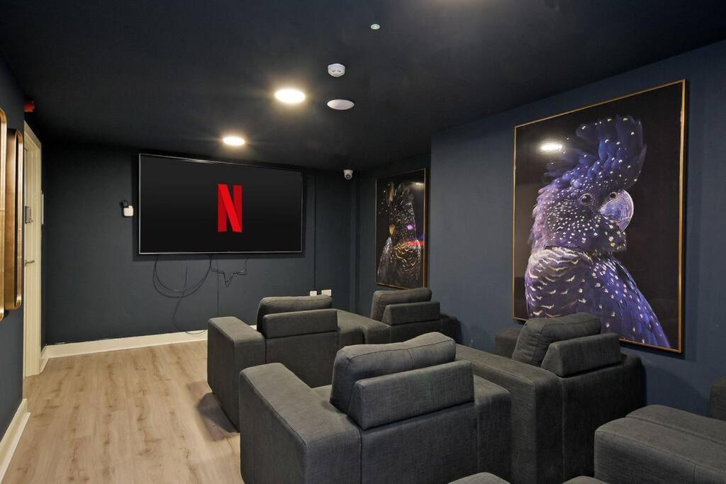 Perfectly Located City Centre Studio Apartment - West One With Free Wifi, Gym Access, Netflix Σέφιλντ Εξωτερικό φωτογραφία