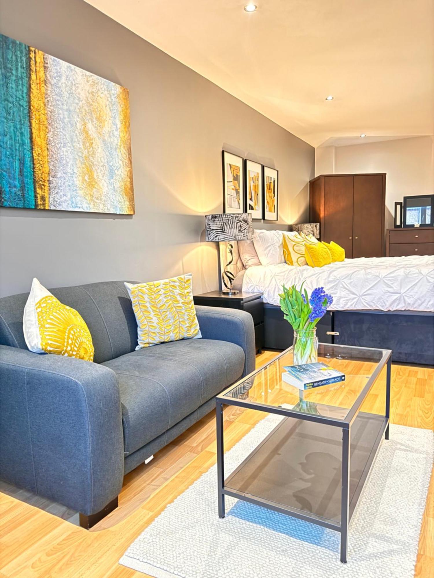 Perfectly Located City Centre Studio Apartment - West One With Free Wifi, Gym Access, Netflix Σέφιλντ Εξωτερικό φωτογραφία