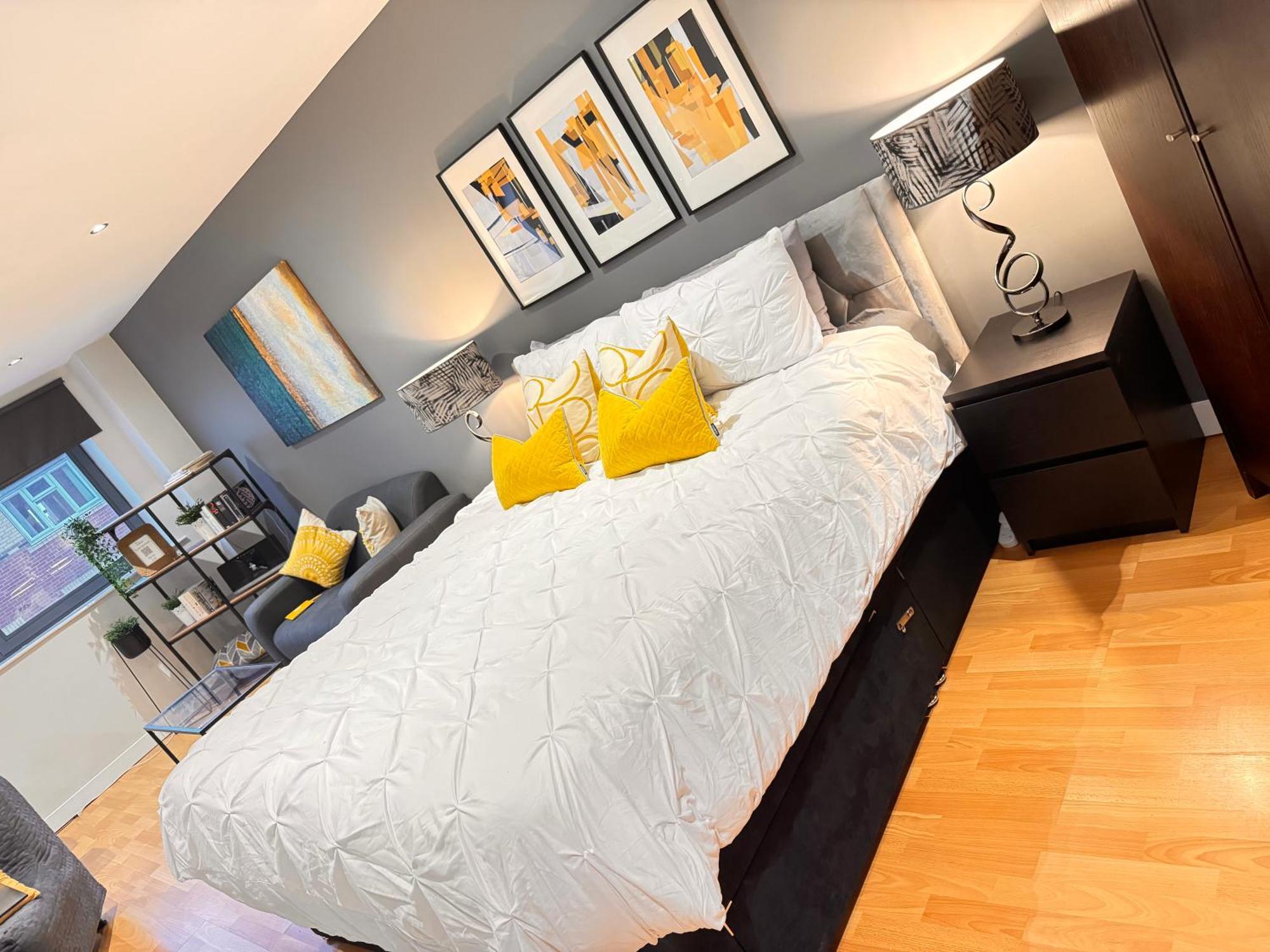 Perfectly Located City Centre Studio Apartment - West One With Free Wifi, Gym Access, Netflix Σέφιλντ Εξωτερικό φωτογραφία